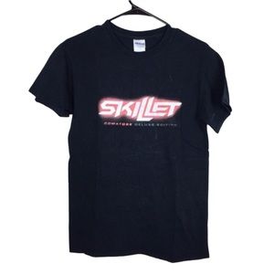 Skillet comatose graphic band tee size small